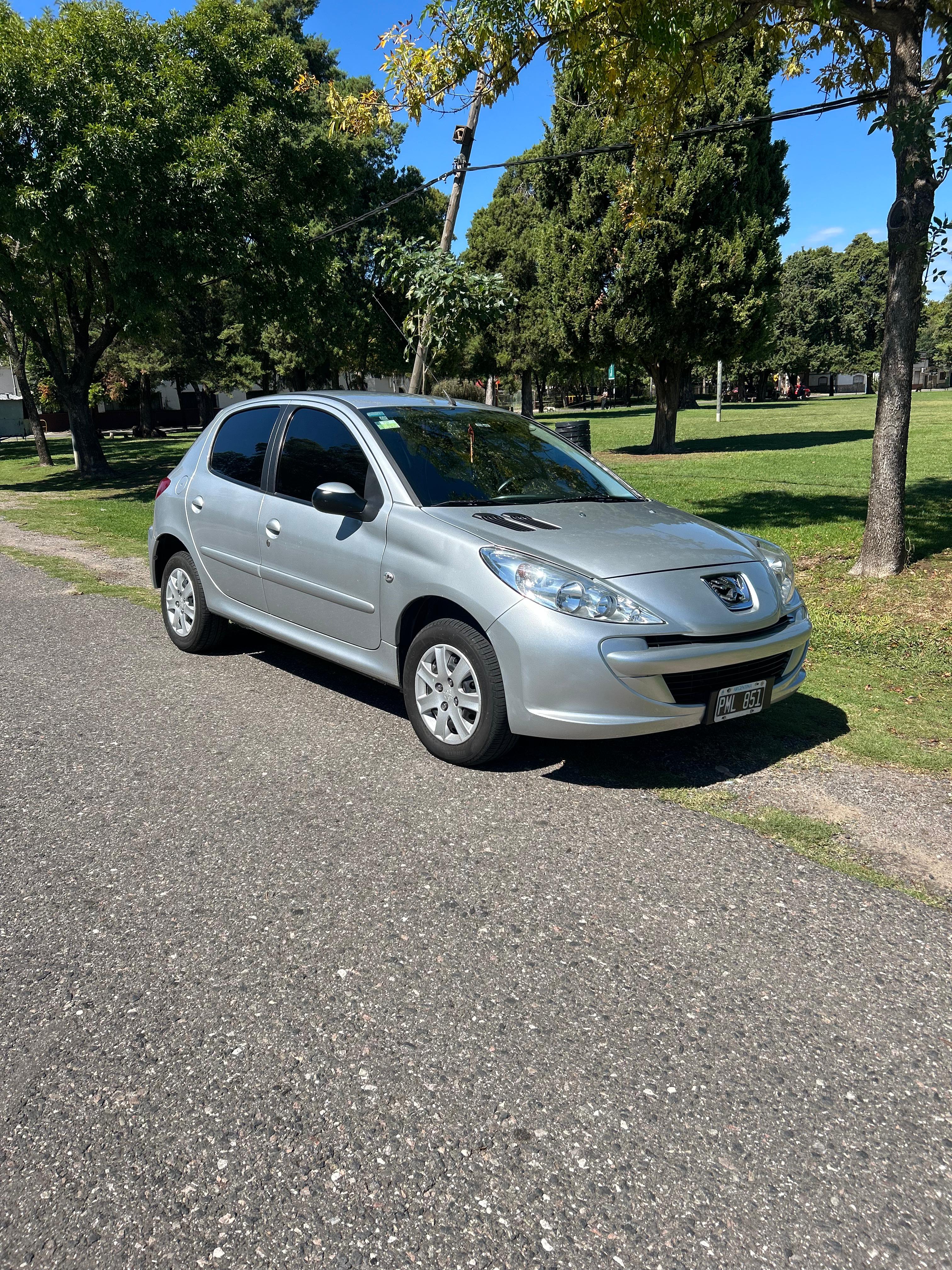 Peugeot 207 1.4 Allure 75cv