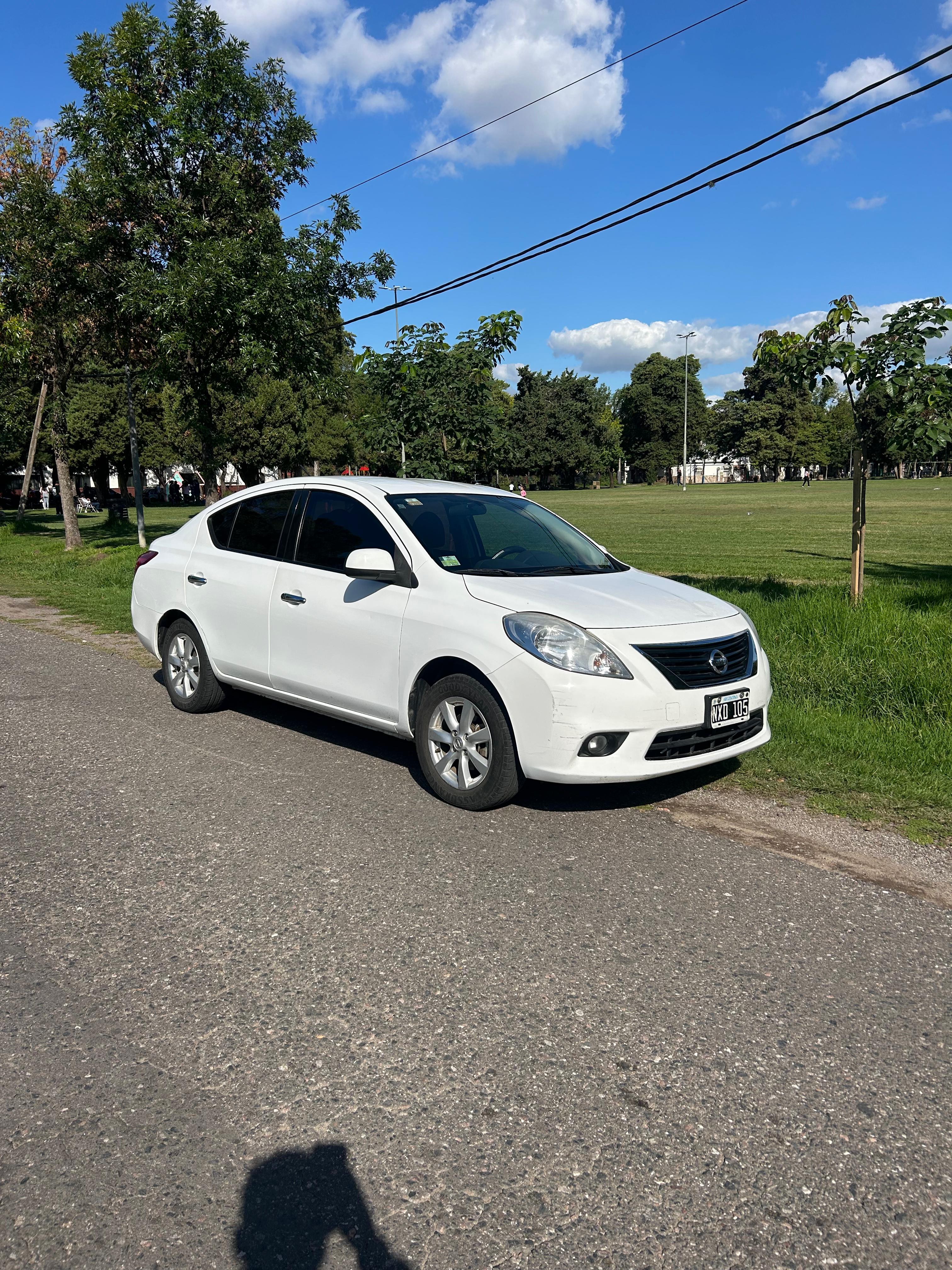 Nissan Versa 1.6 Advance